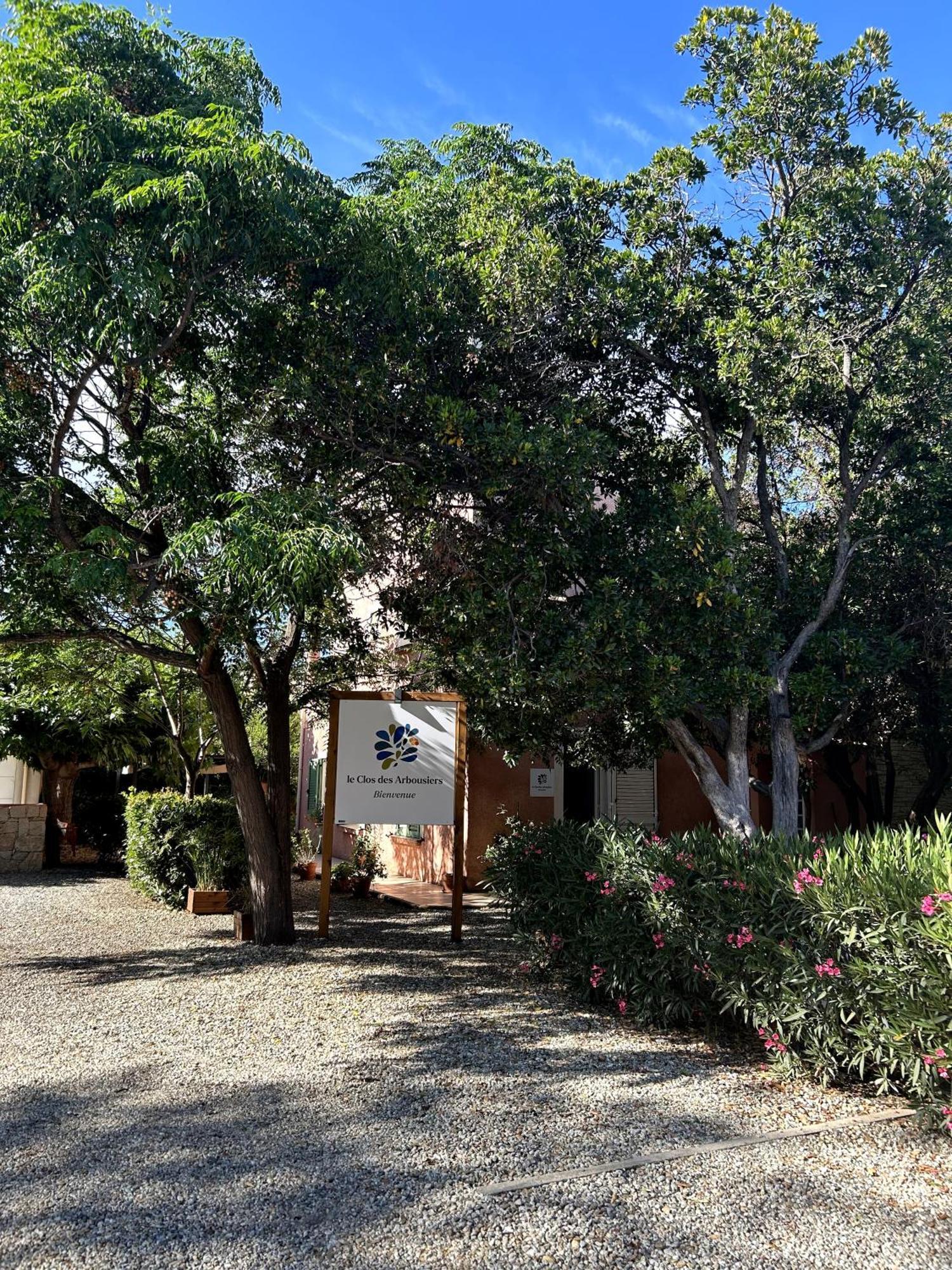 Le Clos Des Arbousiers Linguizzetta