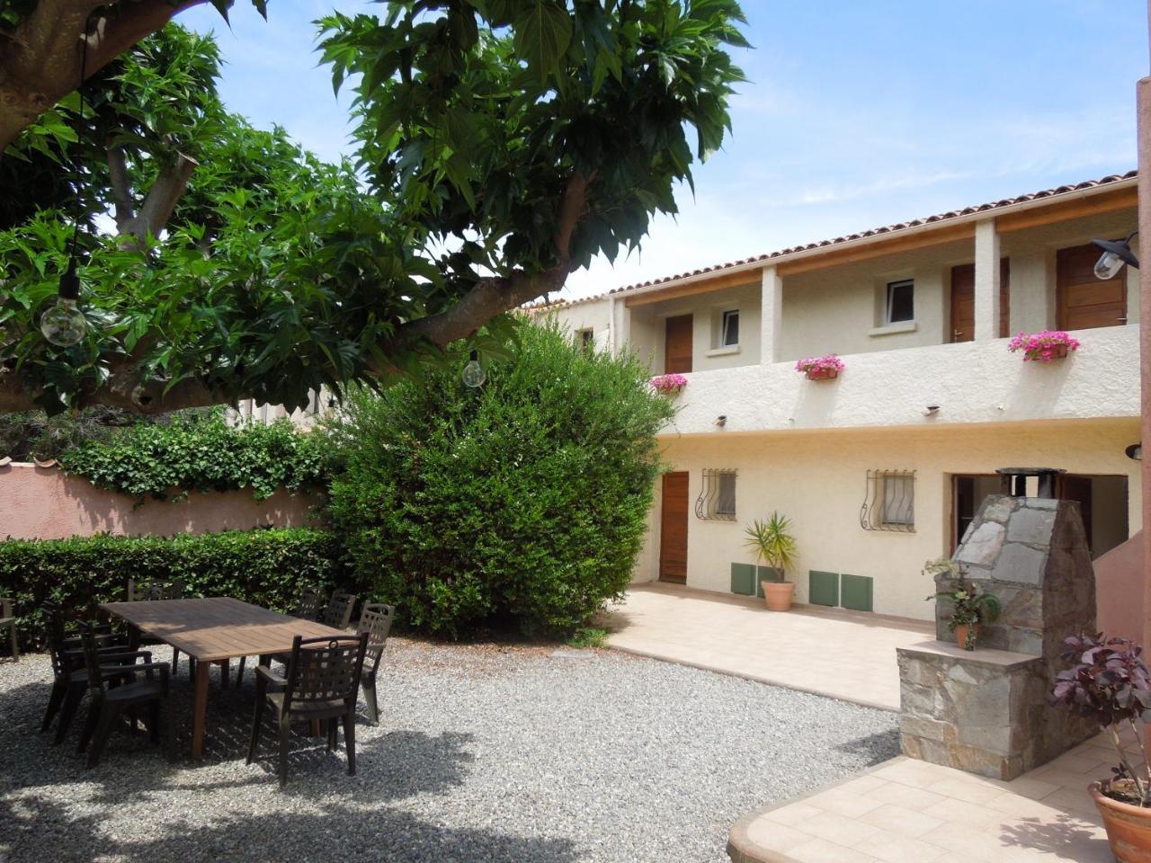 Le Clos Des Arbousiers Сasa de vacaciones *